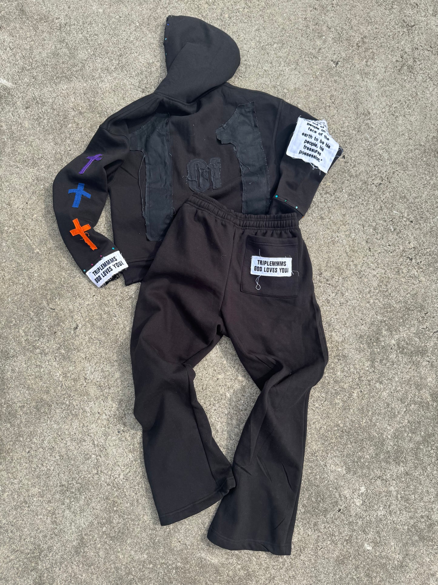 The Apparel “Black tide”